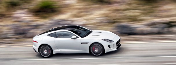 Jaguar incorpora hologramas em seus carros